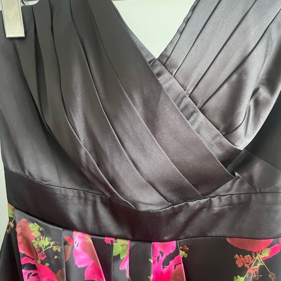 Lipsy London Mini Corset Strapless Floral Dress Size 6 - Picture 2 of 5